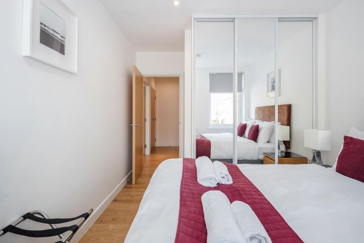 Roomspace Serviced Apartments - Swan House Leatherhead Eksteriør billede